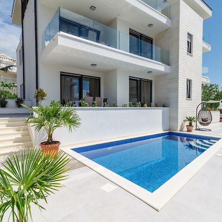 Apartments Villa Dalmatia Traù Esterno foto