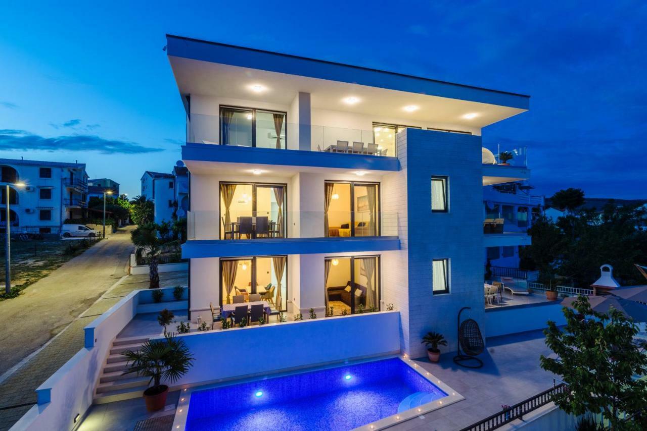 Apartments Villa Dalmatia Traù Esterno foto
